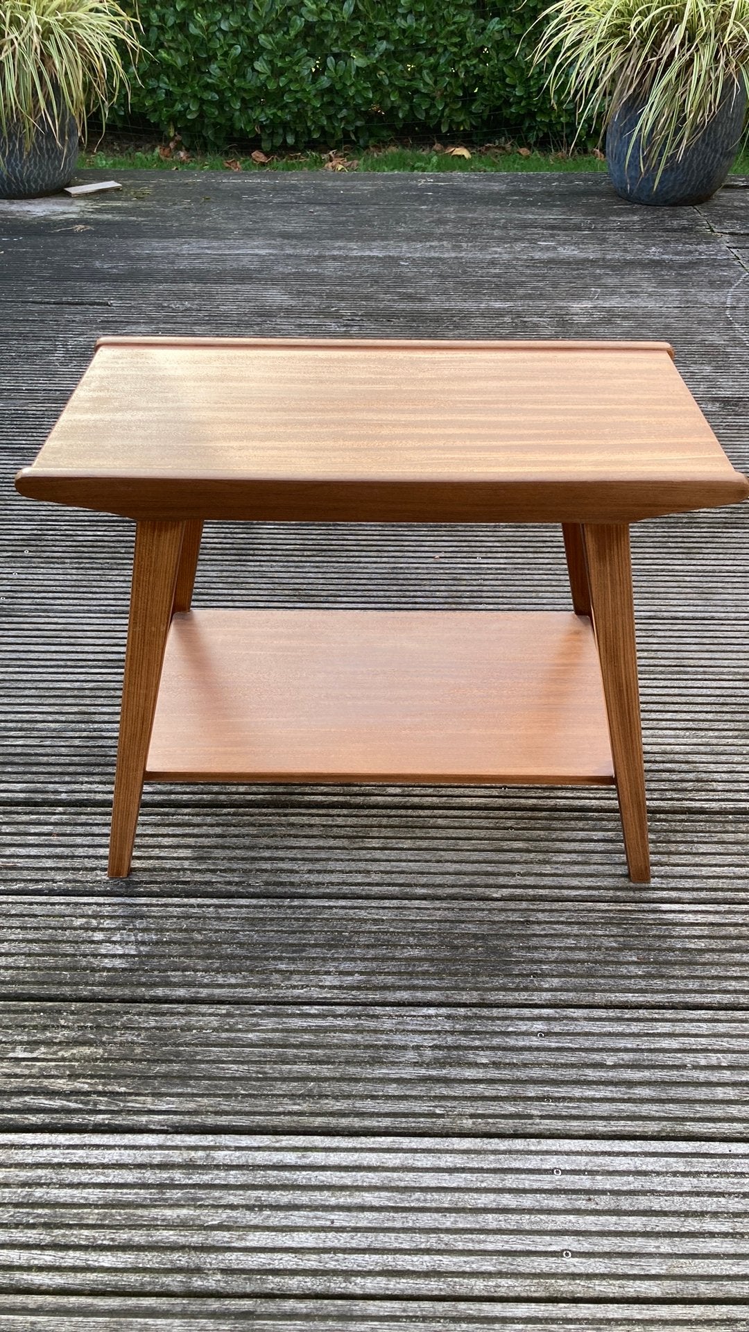 Vintage jaren 60 audiomeubel of retro bijzettafel, Gebruikt, 55 tot 75 cm, Rechthoekig, Hout