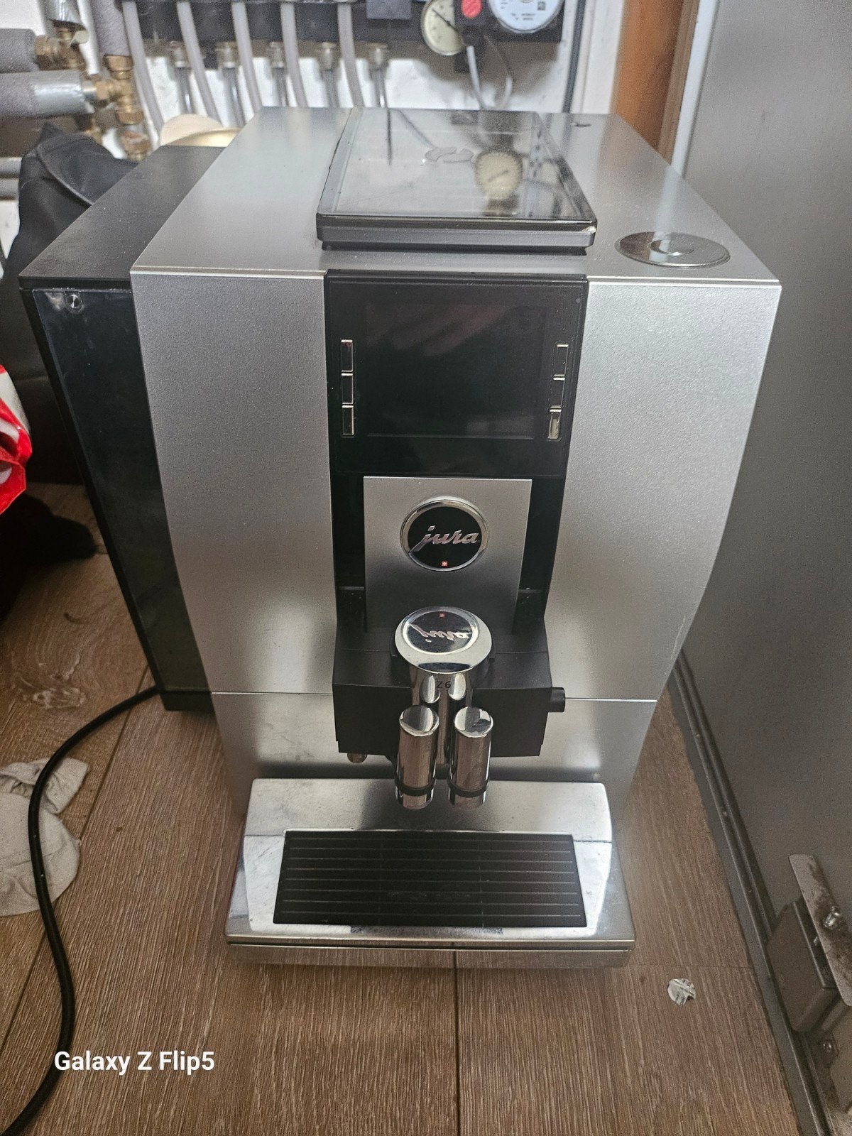 Jura z6 volautomatische espressomachine, Witgoed en Apparatuur, Koffiezetapparaten, Ophalen, Espresso apparaat