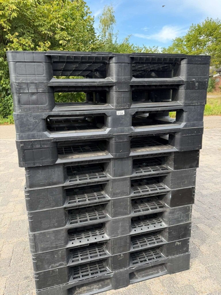 Kunststof pallet | 6 onderlatten | meerdere op voorraad, Niet ingevuld, Gebruikt, 100 cm of meer, 60 cm of meer