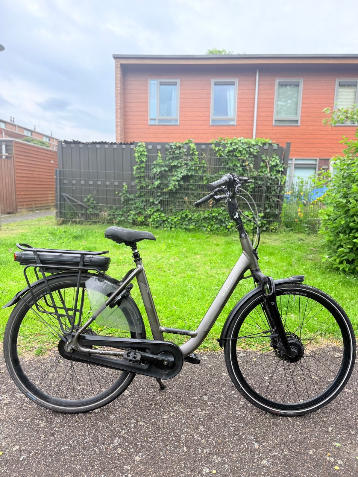 Stella Livorno Superior FDST elektrische fiets uit 2023!, Ophalen, Zo goed als nieuw, 50 km per accu of meer