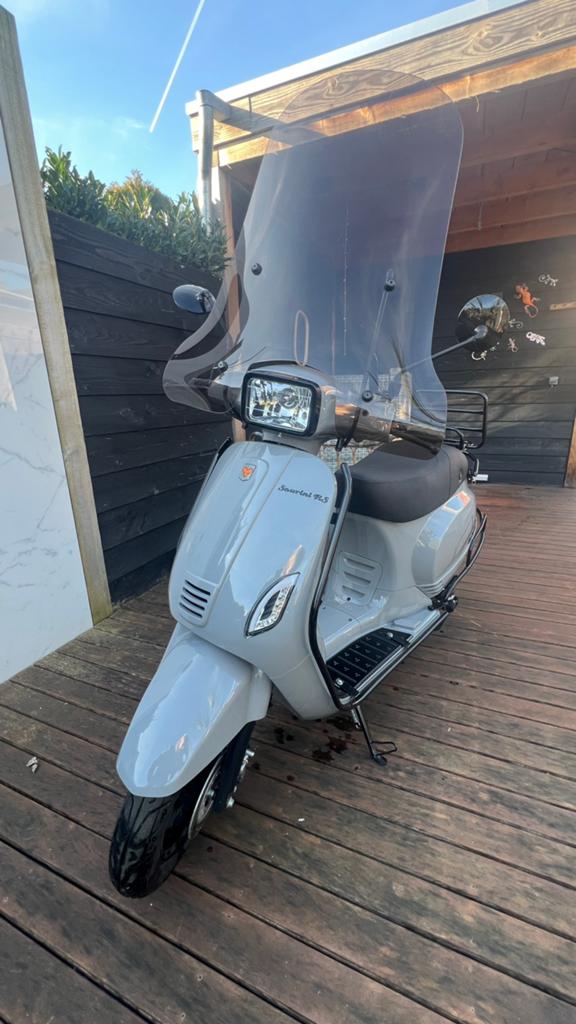 Scooter, Fietsen en Brommers, Snorfietsen en Snorscooters, Ophalen, Zo goed als nieuw, Benzine, Overige merken