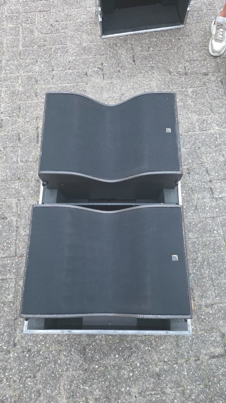 Professionele L acoustics Kilo sub, Gebruikt, Overige typen, Ophalen of Verzenden, 150 watt of meer