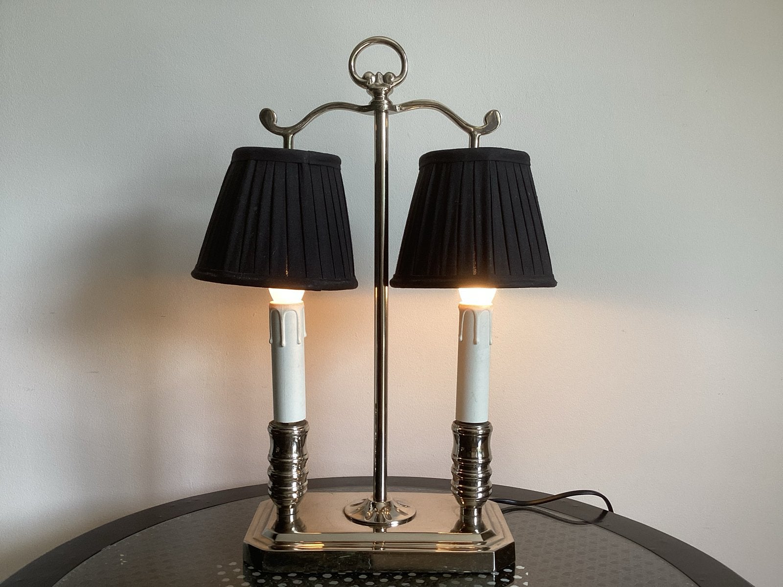 Elegante Bouillotte Lamp - Nikkel met Zwarte Kappen, Antiek en Kunst, Ophalen of Verzenden
