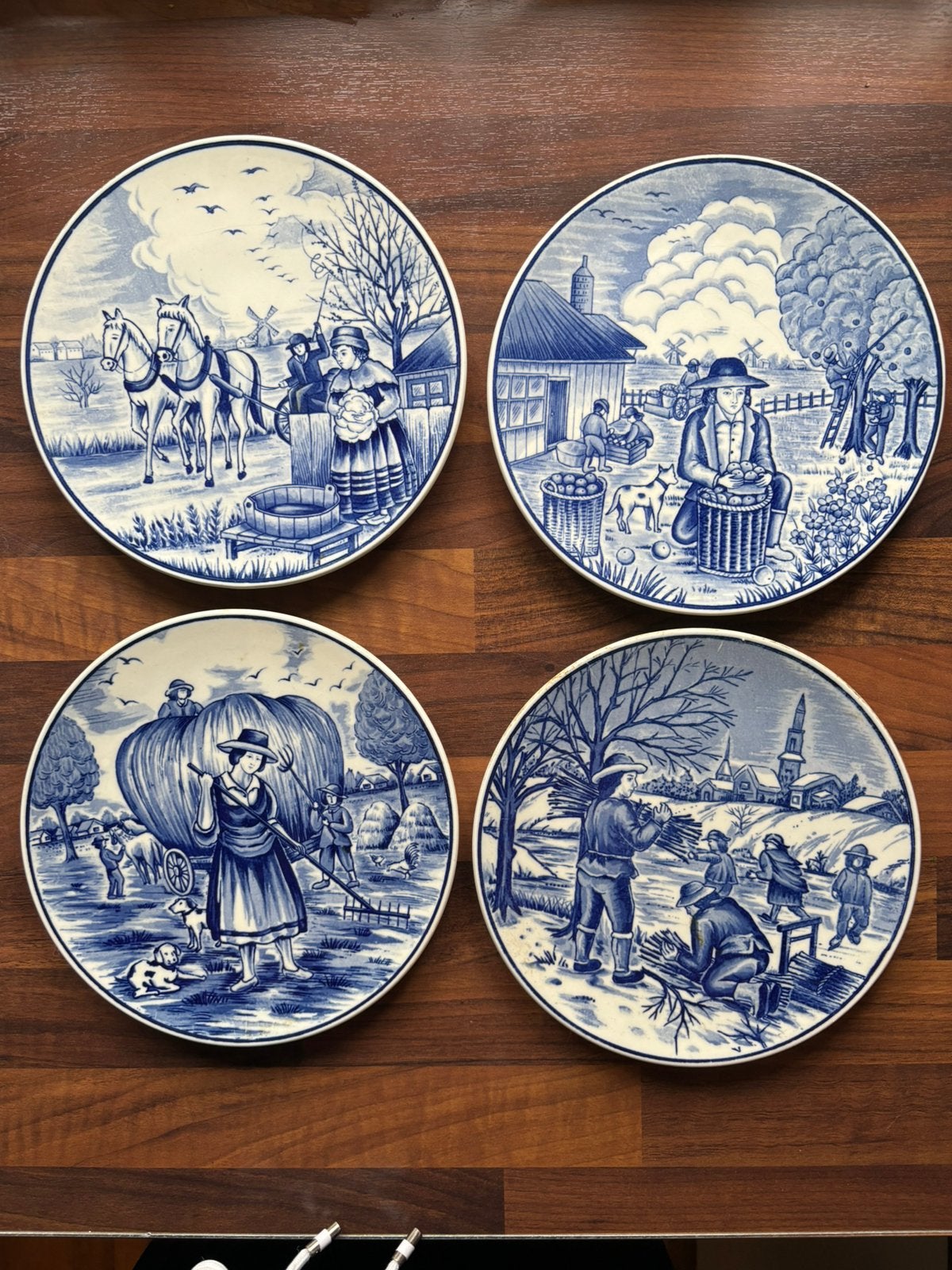 Delfs Blauw Royal, 4 jaargetijden (Wand)borden,, Ophalen