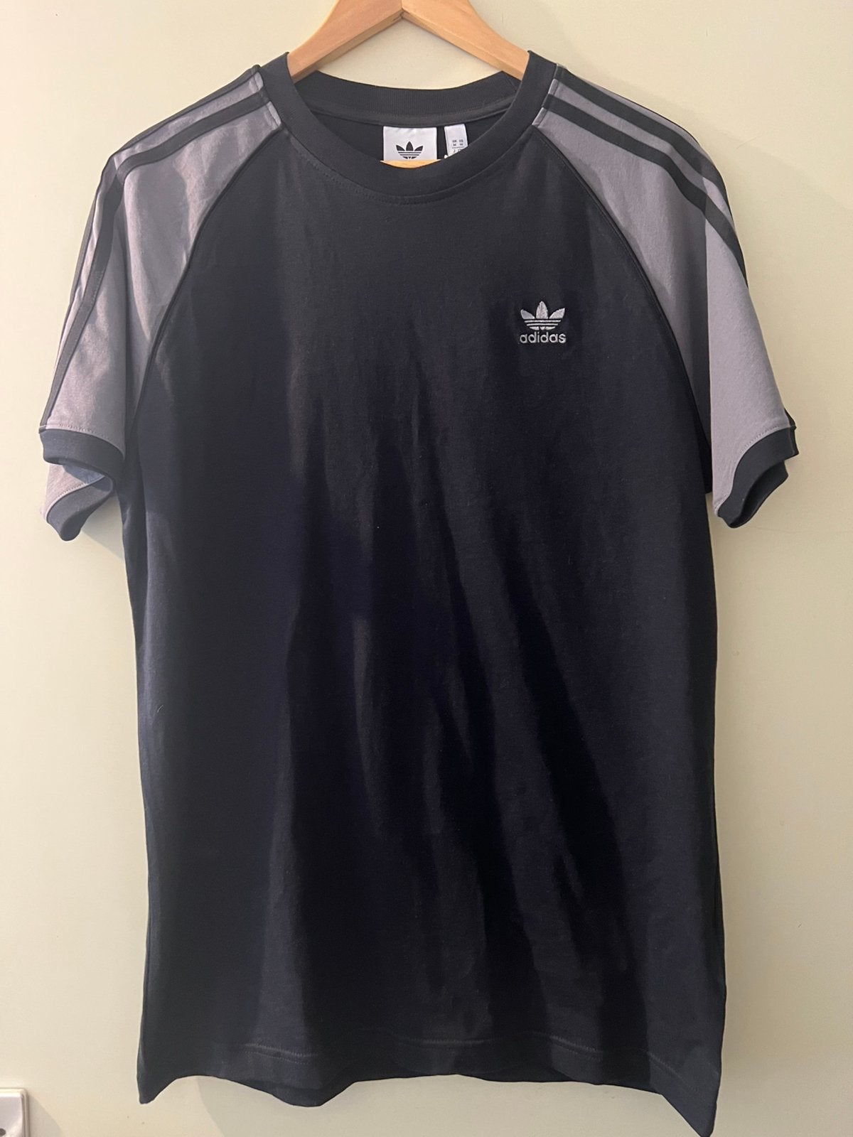 T-shirt m adidas, Ophalen of Verzenden, Nieuw, Maat 48/50 (M), Zwart