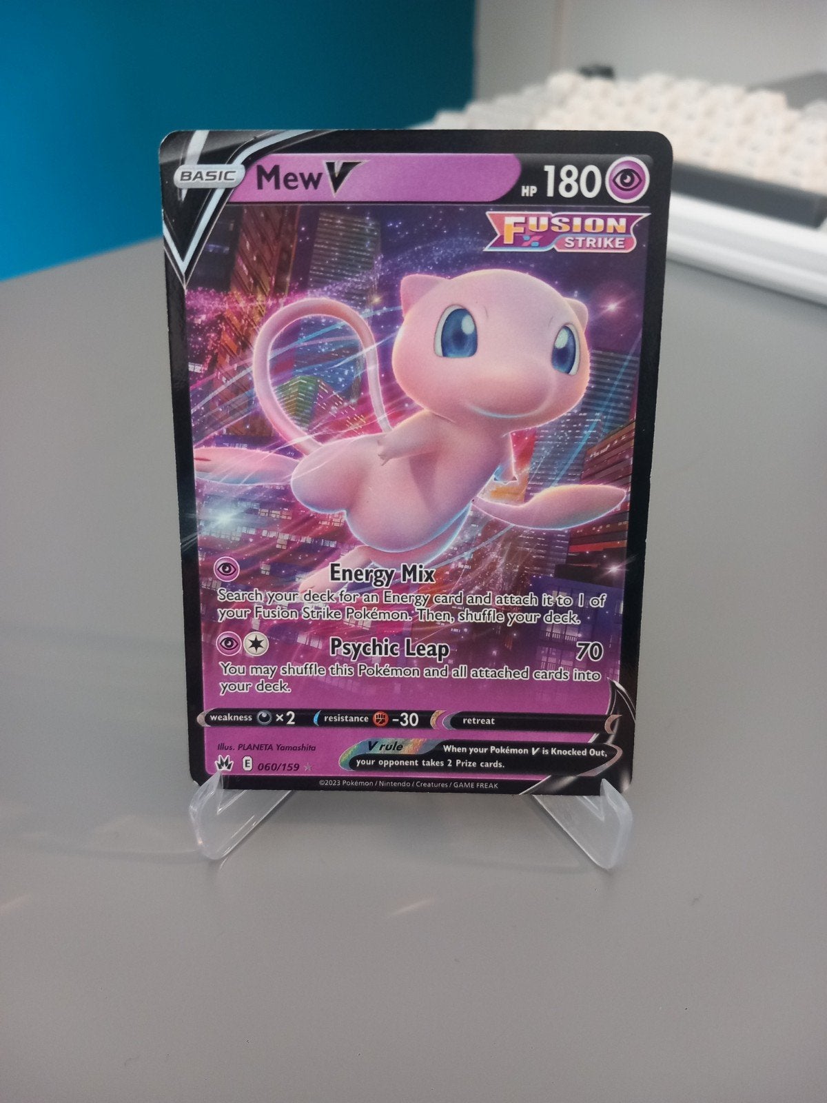Mew V 060/159, Ophalen of Verzenden, Zo goed als nieuw, Losse kaart, Foil
