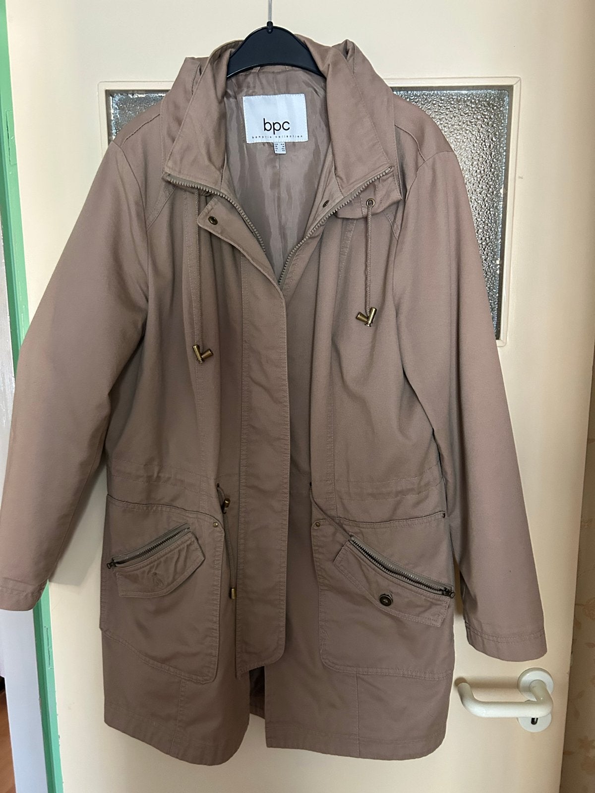 Mooie parka jasXL (42/46), Ophalen of Verzenden, Gedragen, Maat 42/44 (L), Beige