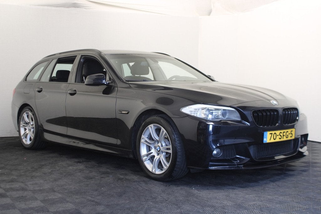 BMW 5 Serie Touring 523i Executive |M Sport| (bj 2011), Auto's, BMW, Euro 5, Achterwielaandrijving, Gebruikt, Zwart