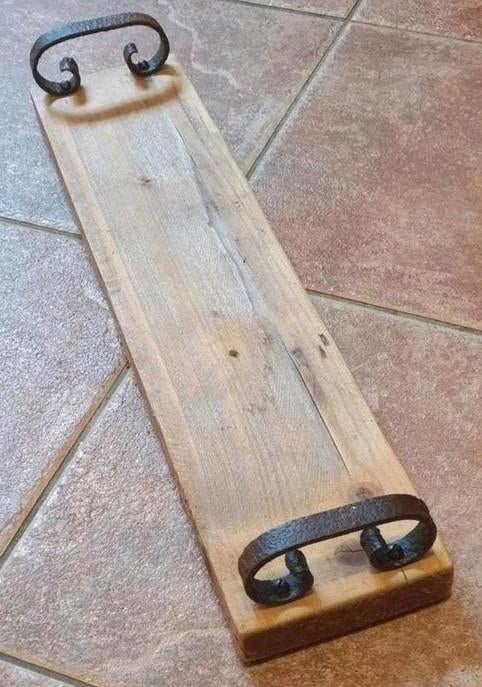 Tapas / deco plank steigerhout met smeedijzer handgrepen., Ophalen of Verzenden, Zo goed als nieuw, Rechthoekig, Hout