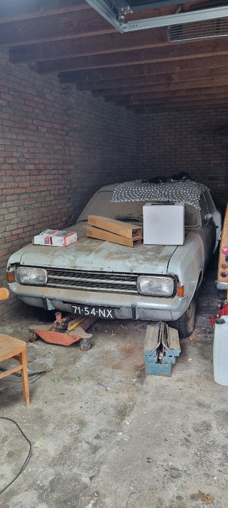 Schuurvondst Opel rekord C 2 deurs sedan 1971, Particulier, Opel, Handgeschakeld, Te koop