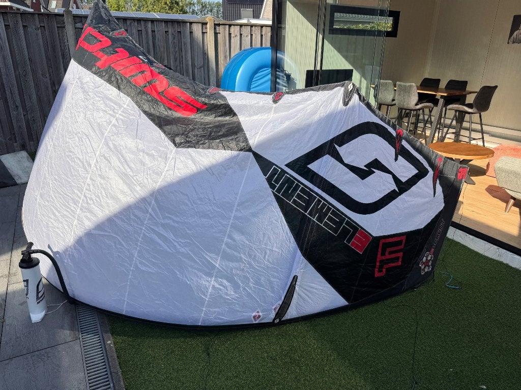 Switch Element 11m kite, Ophalen, Gebruikt, Geen board, 11 m²