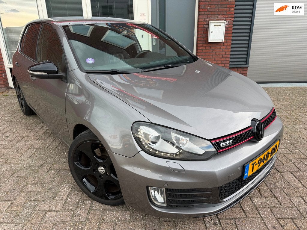 Volkswagen Golf 2.0 GTI / Navi / LED / PDC / Stoelverw / Cru, Voorwielaandrijving, Euro 5, Stof, Gebruikt