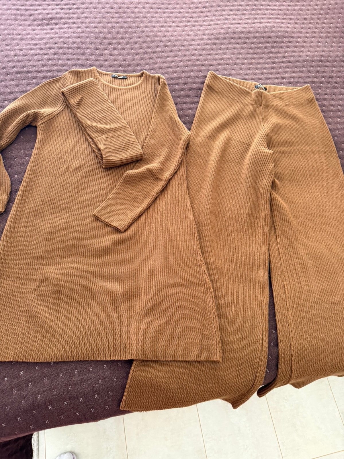 Mooie broek trui set. Merk invee. Maat 38-40., Ophalen of Verzenden, Zo goed als nieuw, Maat 38/40 (M)