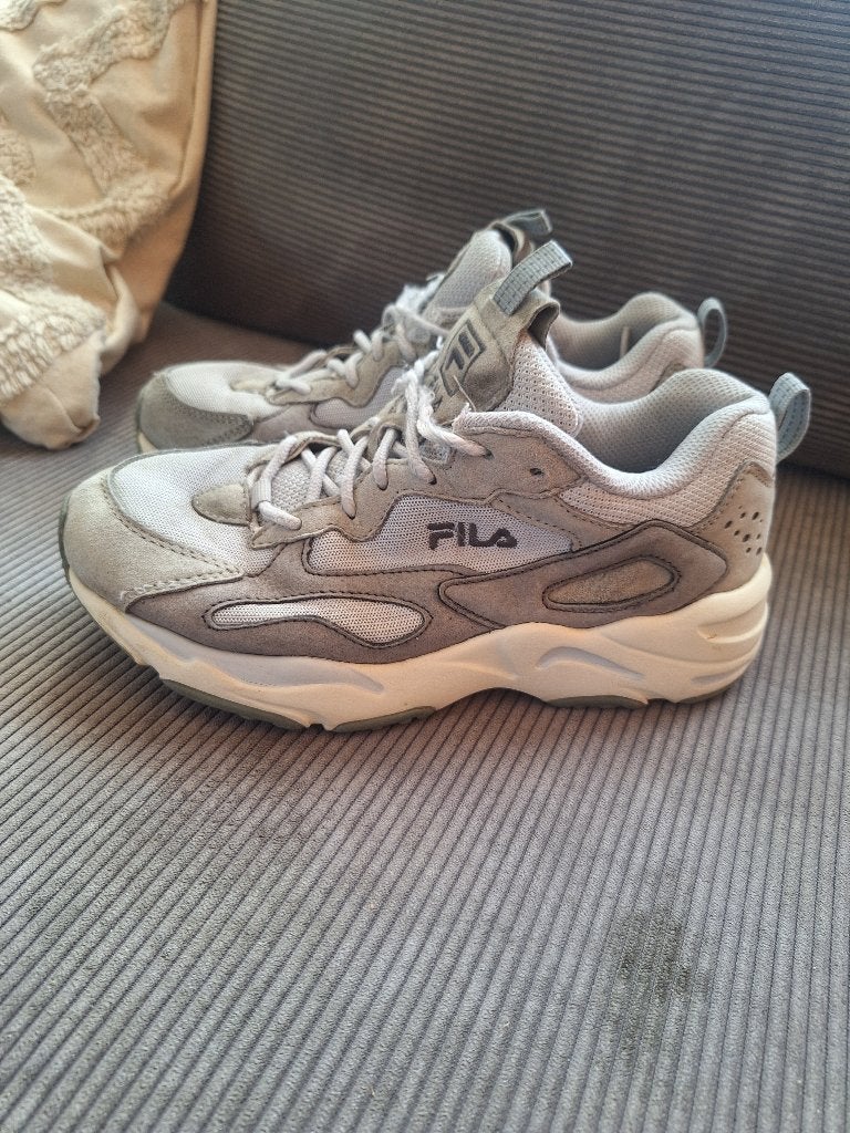 Fila sneakers maat 38 (valt als een 37), Kleding | Dames, Ophalen of Verzenden, Sneakers of Gympen, Gedragen, Fila