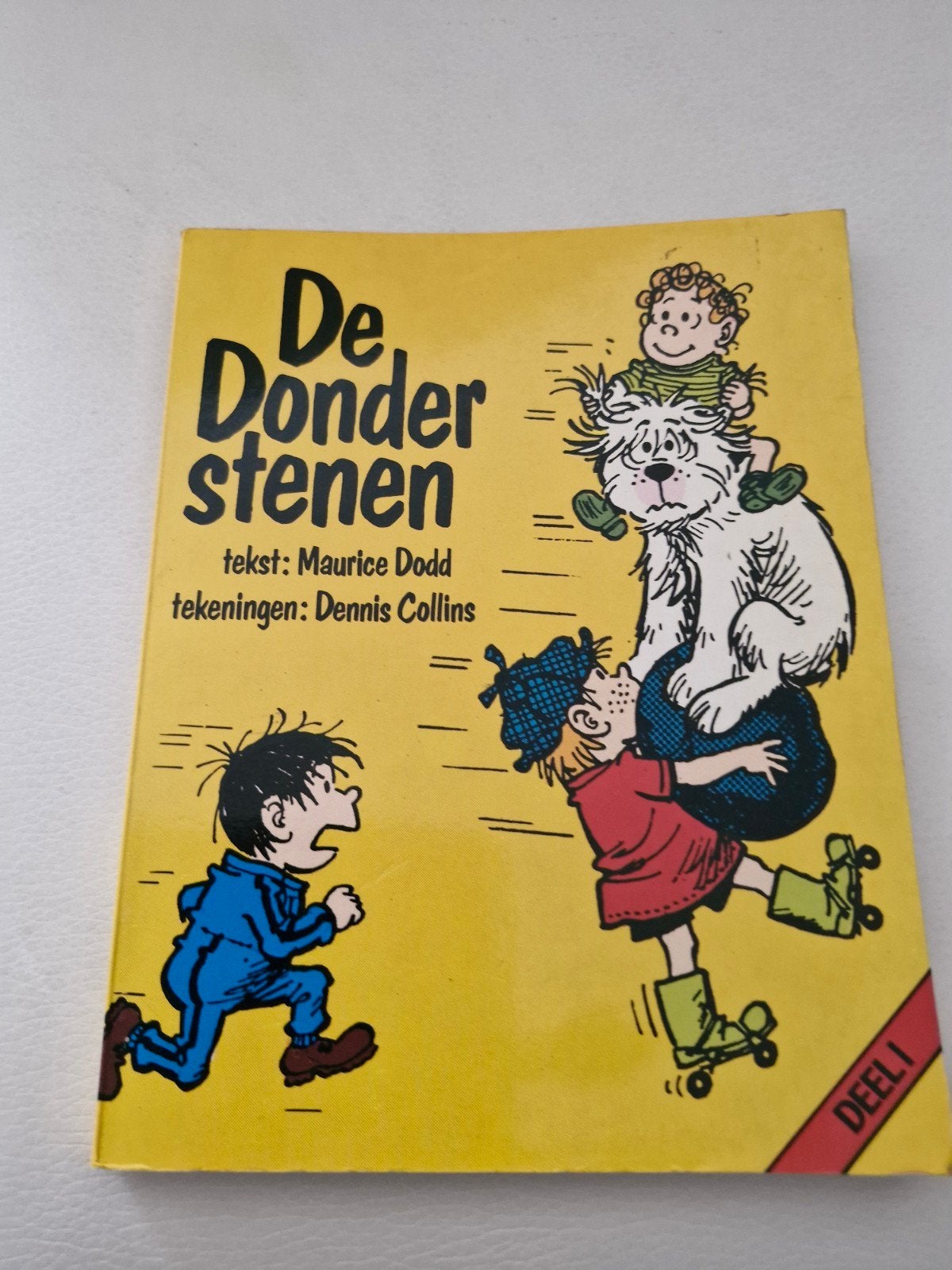 De Donderstenen - Deel 1 - Stripboek - Maurice Dodd, Ophalen of Verzenden