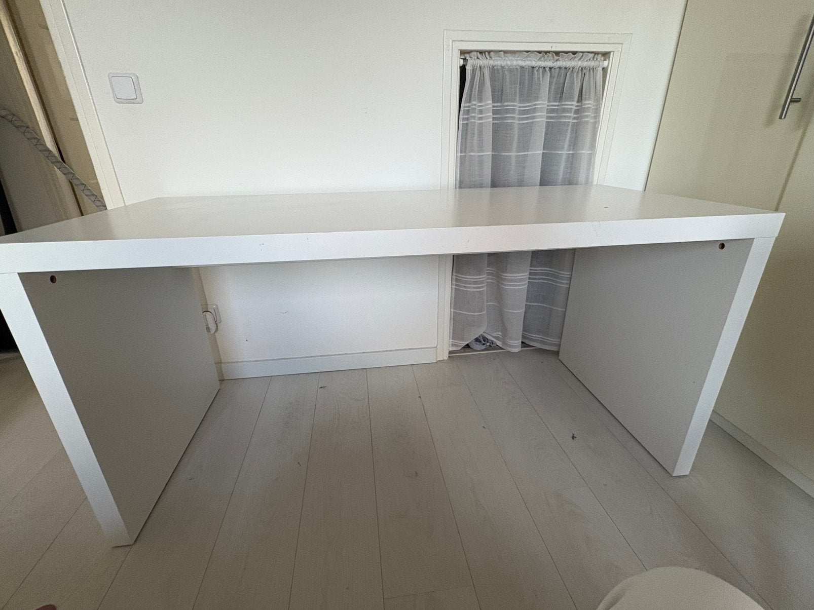 Bureau, Ophalen, Zo goed als nieuw