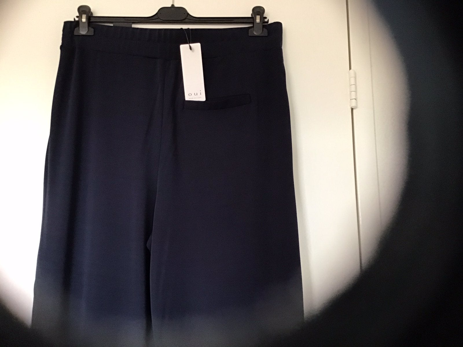 NIEUWE DONKERBLAUWE BROEK VAN QUI MAAT 44, Blauw, Maat 42/44 (L), Nieuw, Ophalen of Verzenden