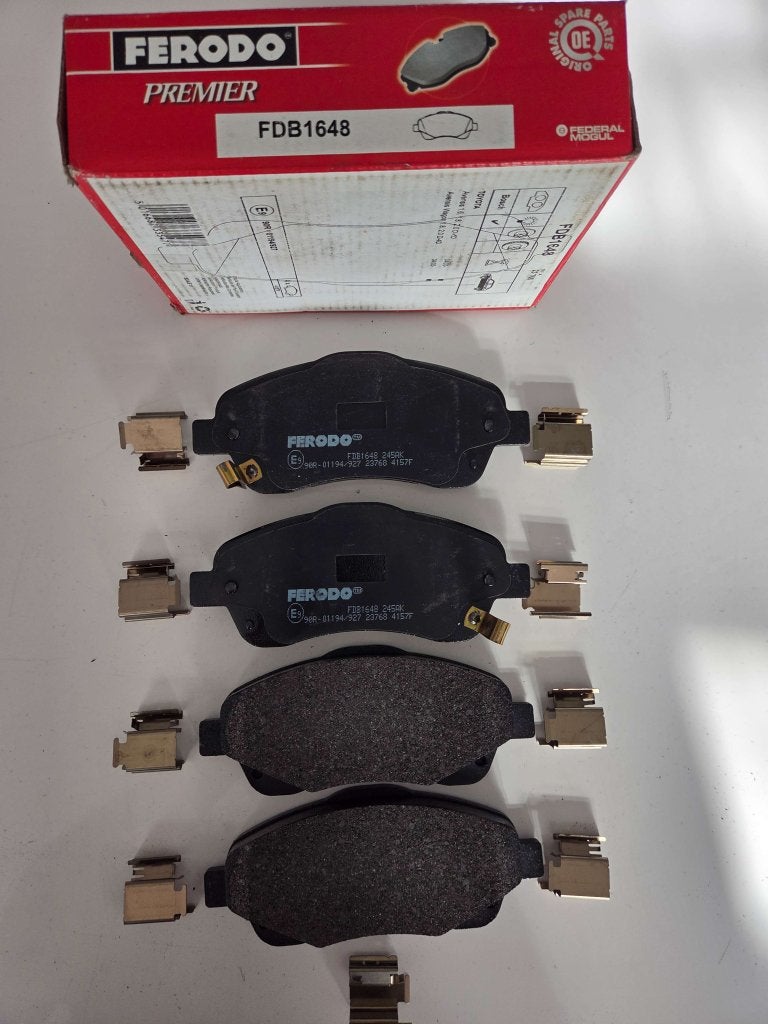 Set Remblokken Toyota Avensis Corolla, Ophalen of Verzenden, Niet ingevuld, Niet ingevuld, Niet ingevuld