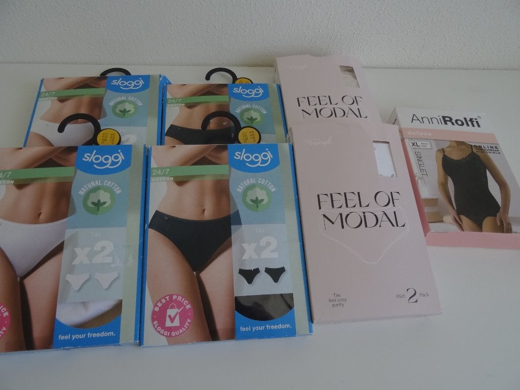 Pakket Lingerie Sloggi / triumph ea, Ophalen of Verzenden, Overige kleuren, Overige typen