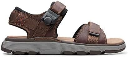 gezocht Clarks un trek sandalen mt 44 met magneet sluiting, Ophalen of Verzenden, Zo goed als nieuw, Bruin, Sandalen
