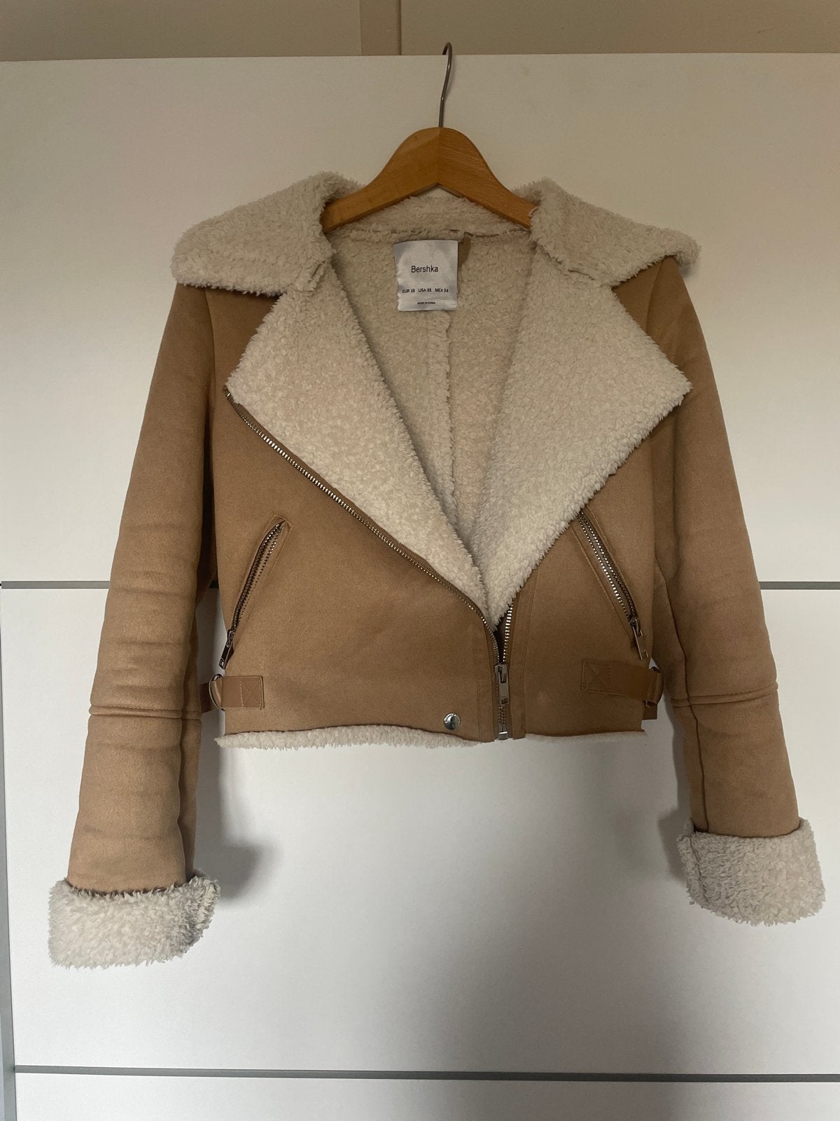 Bershka winterjas met teddy voering - Maat S/XS, Ophalen of Verzenden, Gedragen, Maat 36 (S), Bruin