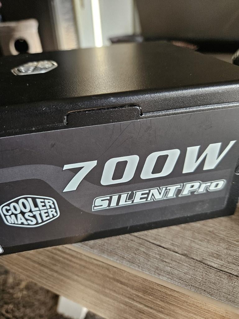 Cooler Master Silent Pro 700W Voeding, Ophalen of Verzenden, Gebruikt
