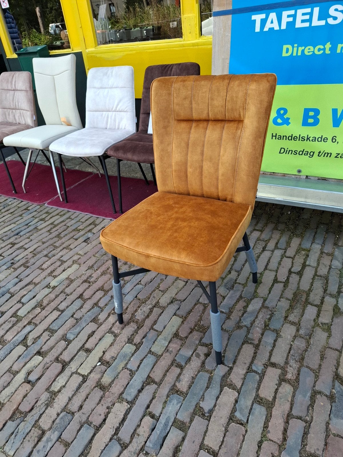 6 Nieuwe Stoelen Olvi, Oker, 2x armleuning/4x zonder arm H&H, Ophalen, Overige kleuren, Nieuw, Stof