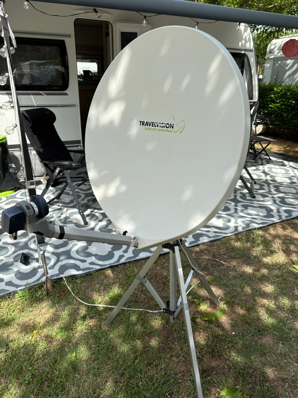 Travel Vision R7 volautomatische schotelantenne, Ophalen, Gebruikt