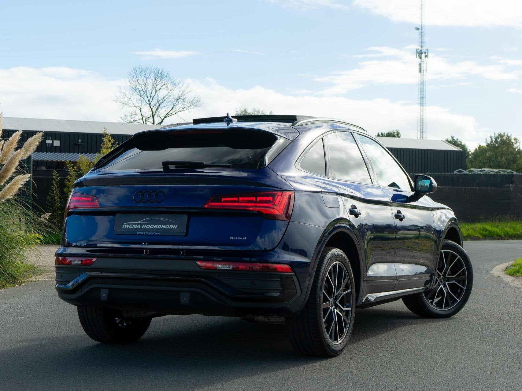 Audi Q5 Sportback 55 TFSI e S-Line Panoramadak|Massage|B&O|C, Auto's, Automaat, Gebruikt, 4 cilinders, Blauw