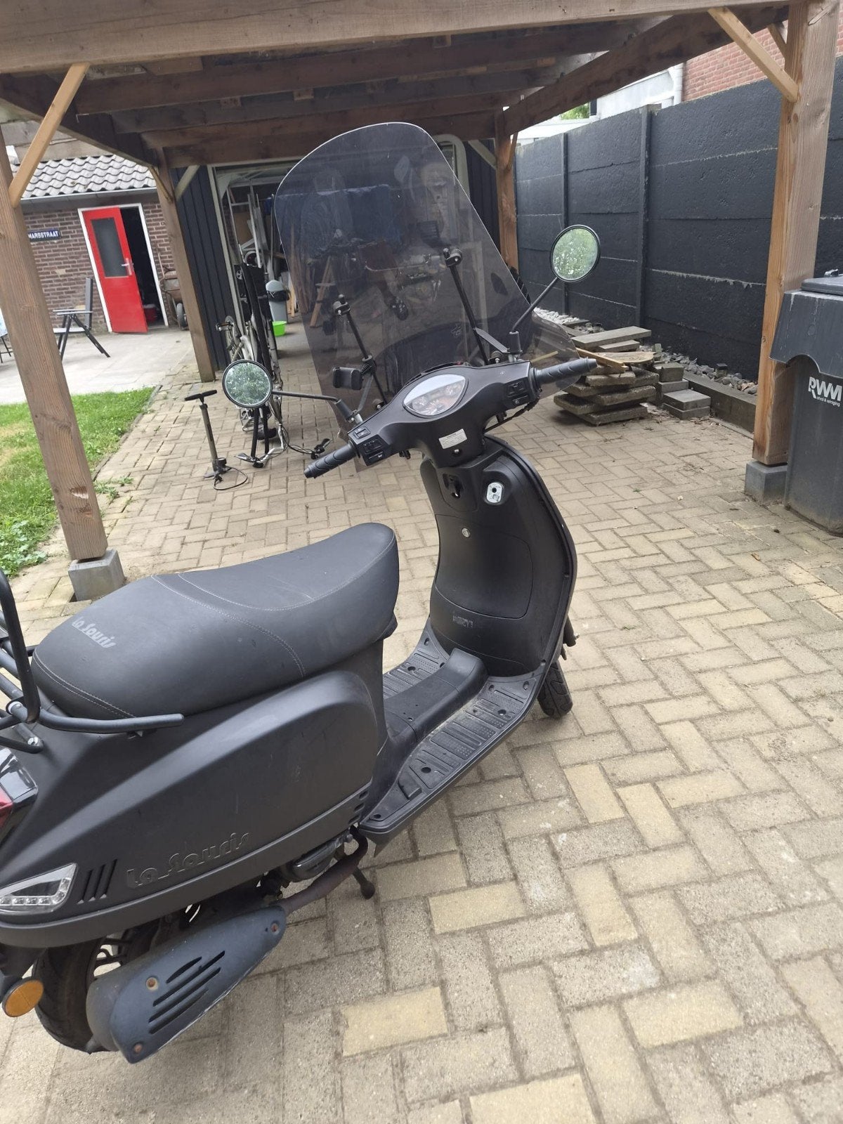 La Souris Scooter Mat Zwart - Goed Onderhouden, Fietsen en Brommers, Snorfietsen en Snorscooters, Ophalen, Gebruikt, Benzine, Overige merken