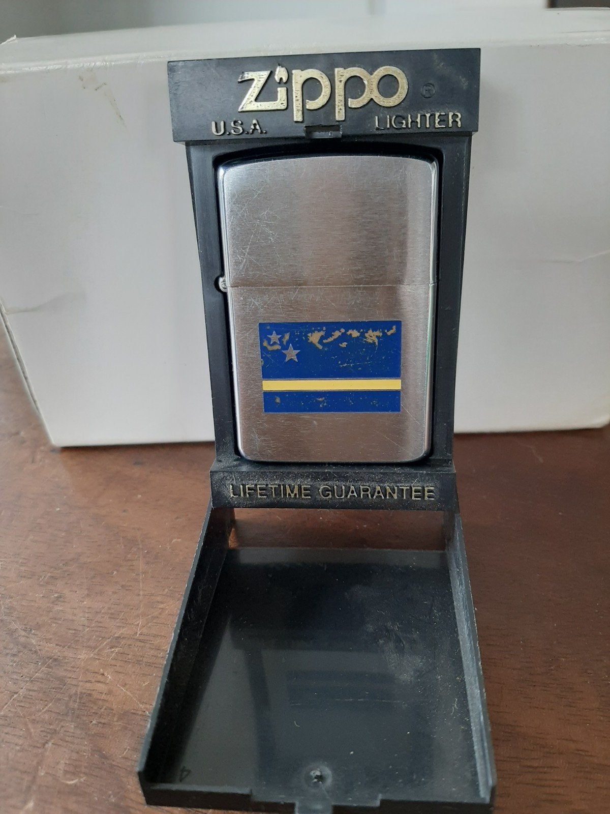 Zippo aansteker met Curaçao vlag - Zo goed als nieuw, Ophalen of Verzenden, Zo goed als nieuw, Aansteker