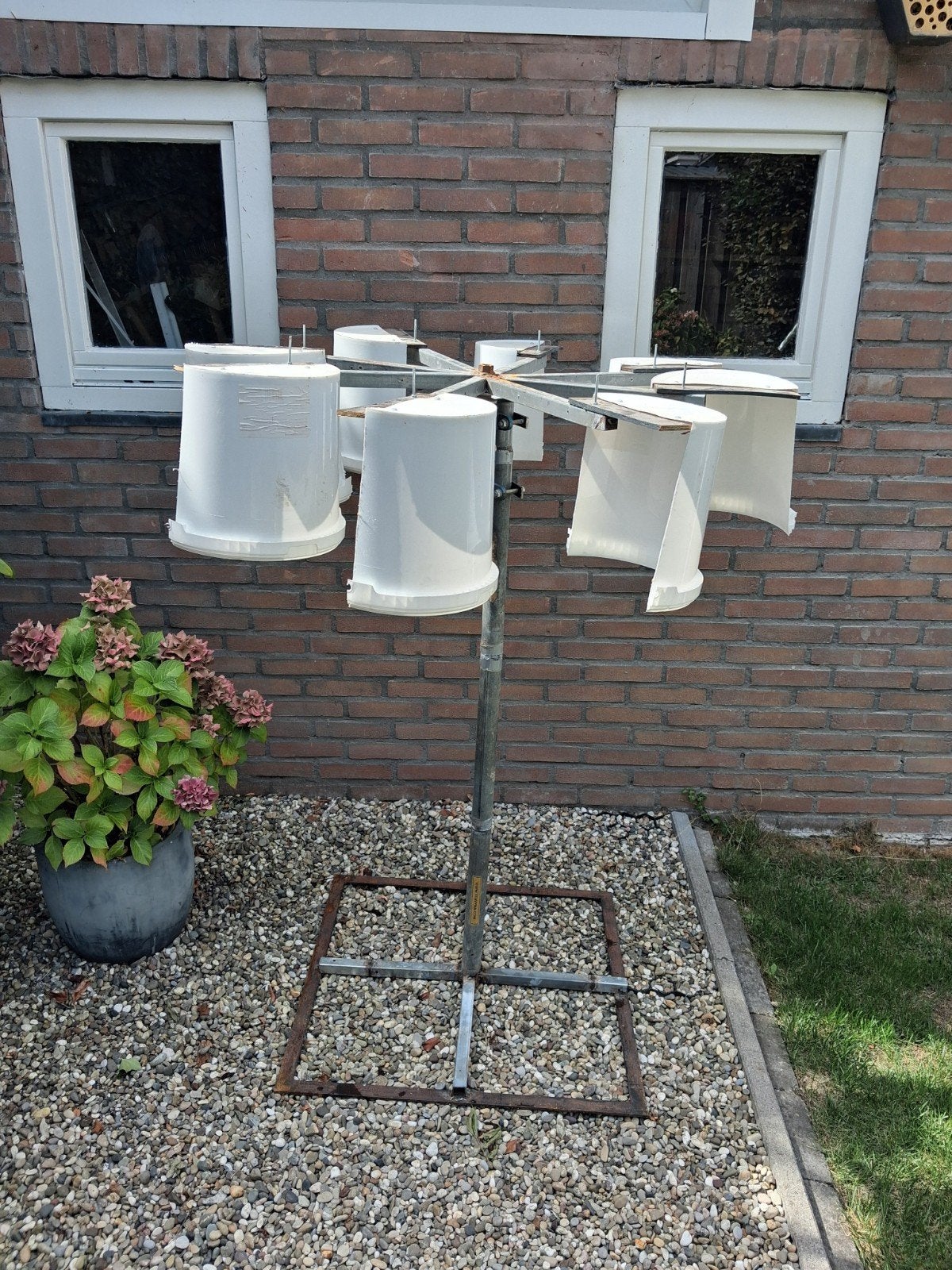 verticale windmolen., Ophalen