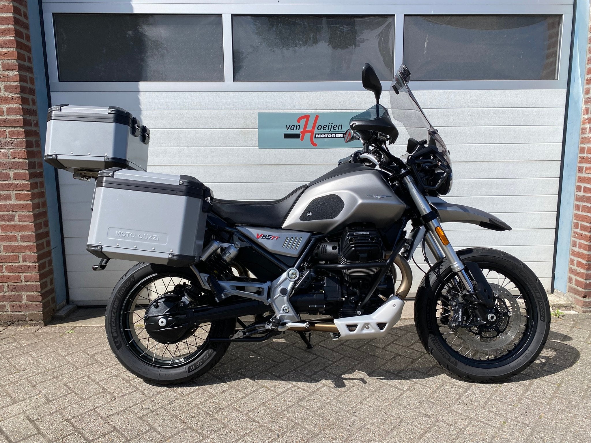 Moto Guzzi V85 TT (bj 2020), Motoren, Motoren | Moto Guzzi, 853 cc, Bedrijf, Meer dan 35 kW, Toermotor