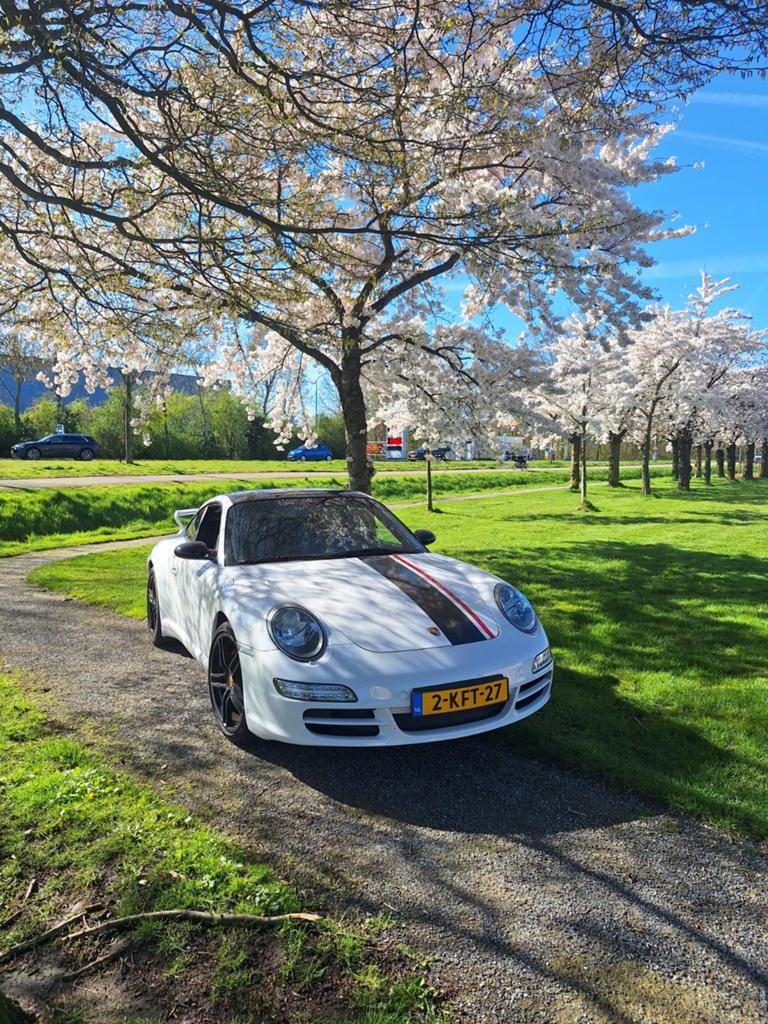 Porsche 911 3.6 Carrera 4 Coupe 2006 Wit, 4 stoelen, Wit, 75 €/maand, Vierwielaandrijving