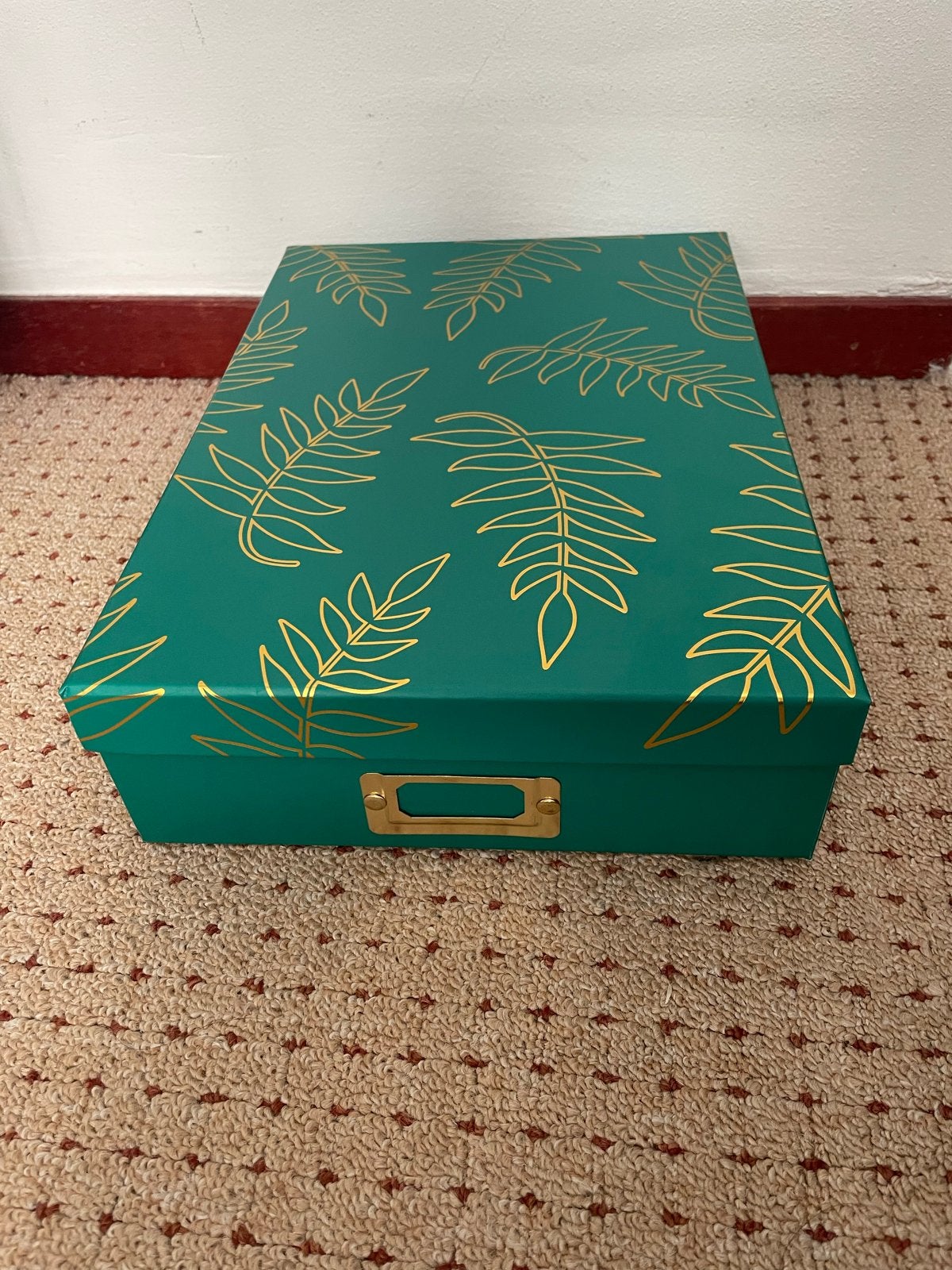 Decoratieve opbergdoos met bladerenpatroon, Doe-het-zelf en Verbouw, Ophalen, Doos, Minder dan 40 cm, Nieuw