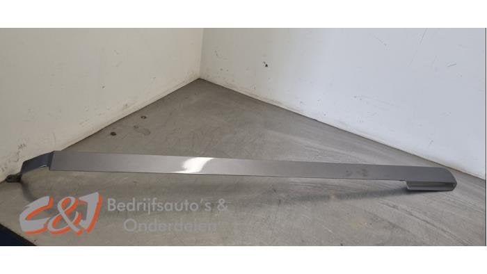 Schuifdeur Rail links van een Renault Trafic, Auto-onderdelen, Gebruikt, -, Renault, -