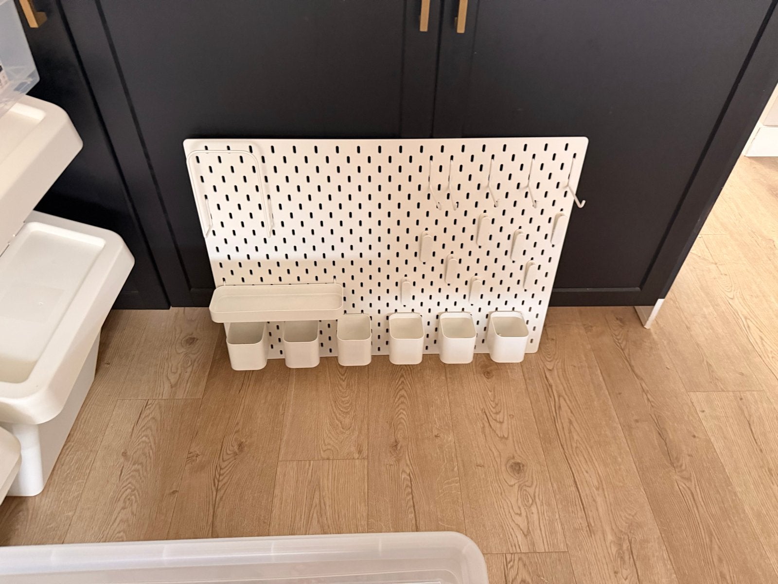 IKEA SKÅDIS Opbergbord met accessoires, Ophalen, Zo goed als nieuw
