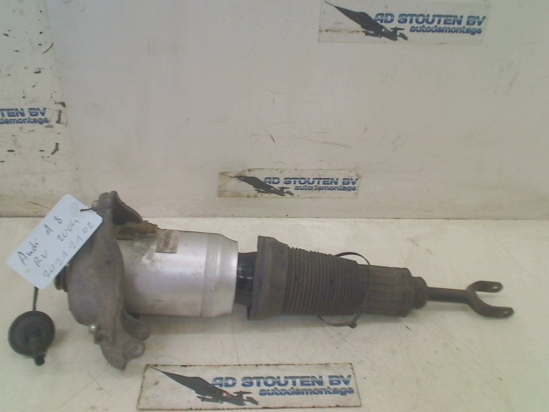 Schokbreker Rechts Voor Audi A8 (D3) 2004 164134, Gebruikt, Auto-Union-Straße  1, Ingolstadt 85057, , Duitsland, Info@audi.de