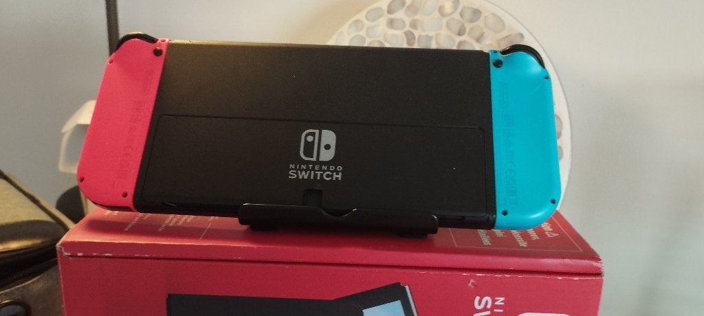 Foto 4 van nintendo switch oled.zeer goede staat