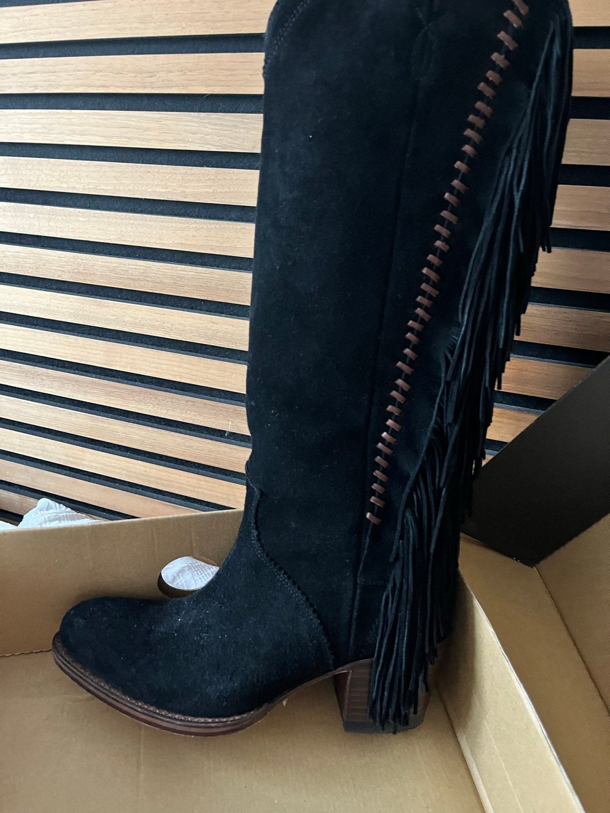 Trendy Sendra laarzen met franjes - Zo goed als nieuw, Ophalen of Verzenden, Zo goed als nieuw, Zwart, Hoge laarzen