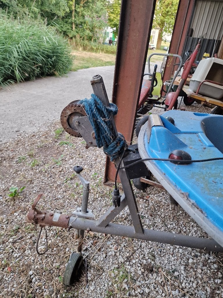 Visserbootje met trailer, Ophalen, Gebruikt