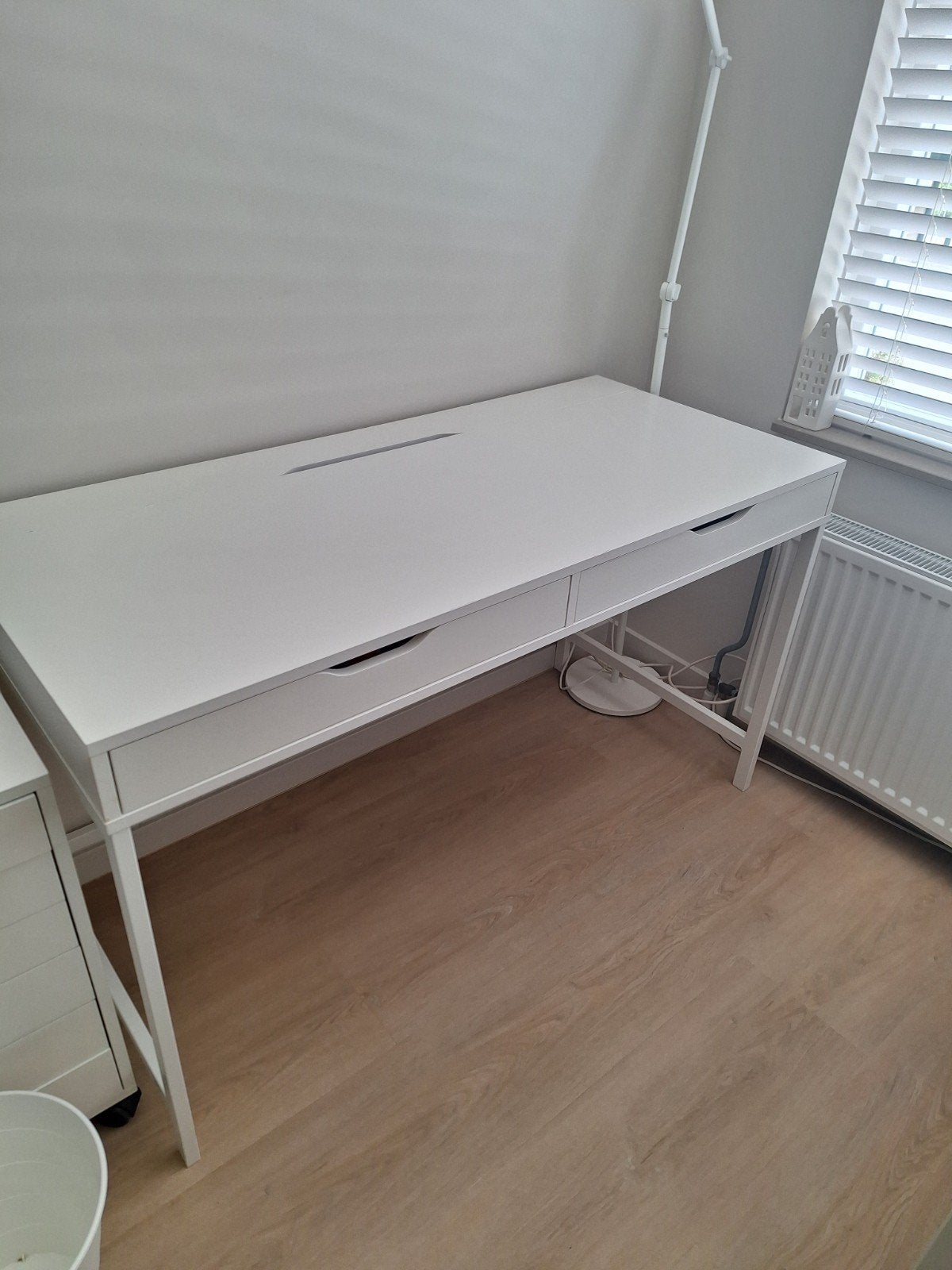 IKEA ALEX bureau wit met 2 lades, Ophalen, Gebruikt, Spaanplaat of MDF, Kabelgoot