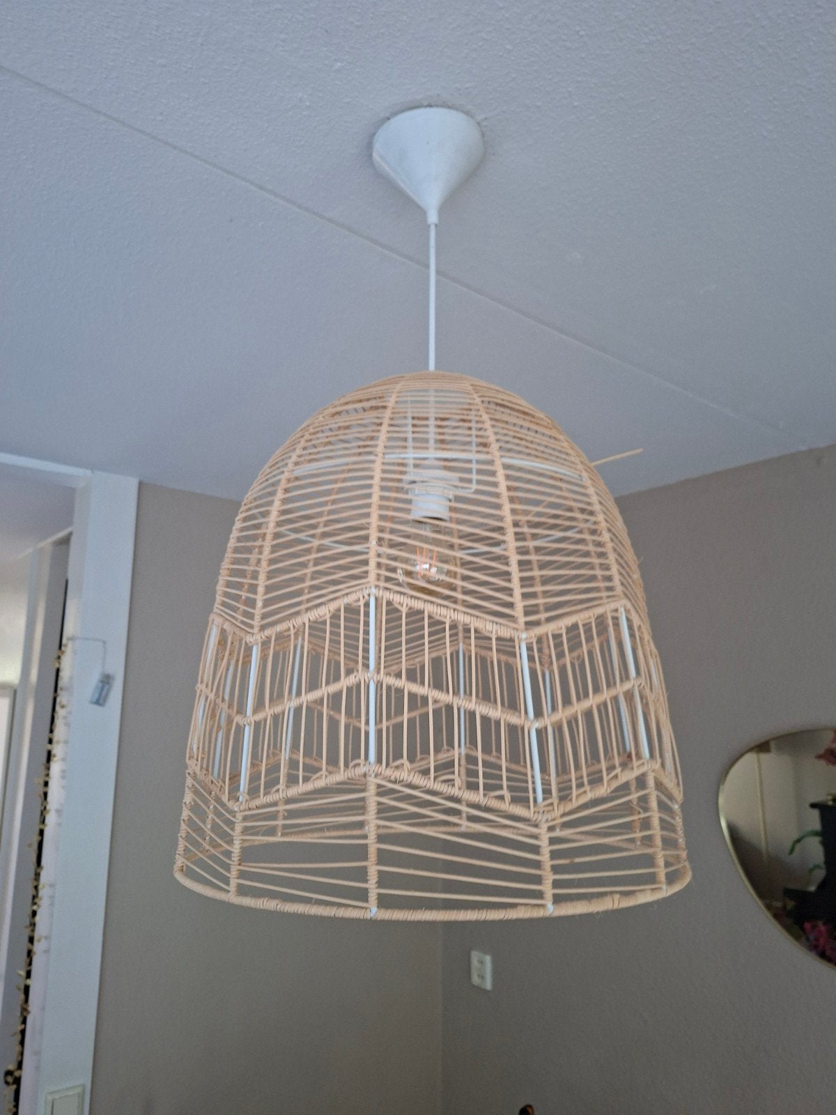 Sklum hanglamp met rotan kap, Huis en Inrichting, Ophalen