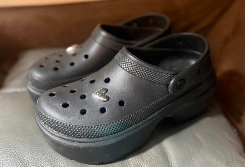 Crocs (Stomp Clog) maat 41/42, Ophalen, Zo goed als nieuw, Instappers, Zwart