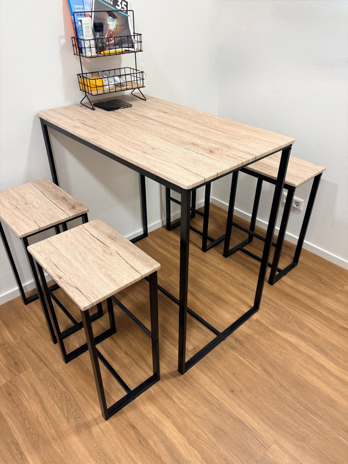 Barset Staal 4 persoons, Ophalen, Zo goed als nieuw, Rechthoekig, 50 tot 100 cm