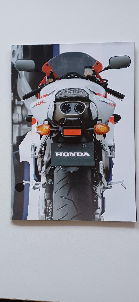 Jaarfolder Honda 2004, Motoren, Ophalen of Verzenden, Honda