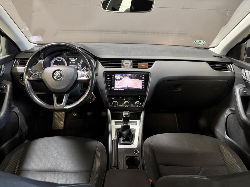 Skoda Octavia Combi 1.0 TSI Greentech Ambition Business | Pa, Auto's, Skoda, Voorwielaandrijving, Gebruikt, 49 €/maand, Origineel Nederlands
