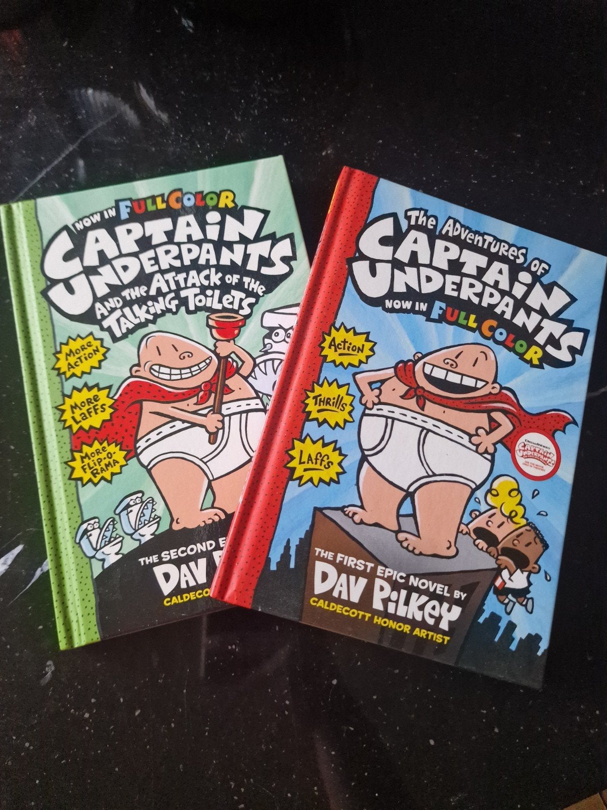 Captain Underpants Boeken - Deel 1 & 2 (Full Color), Ophalen of Verzenden, Zo goed als nieuw
