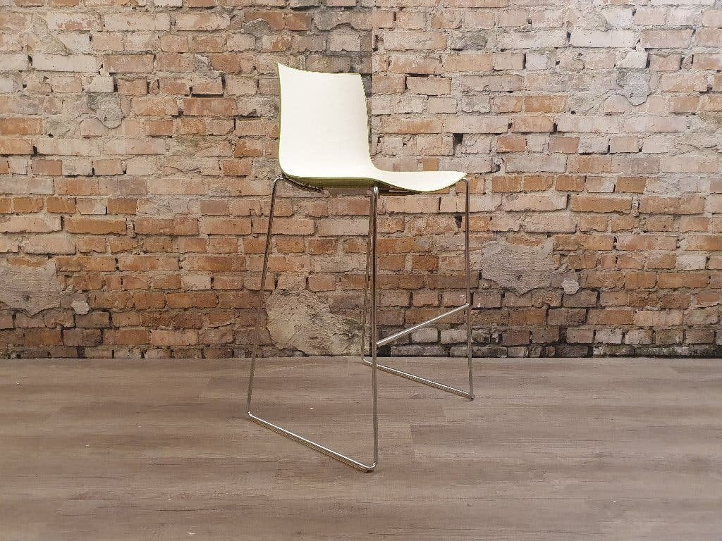 Arper Catifa 46 Barkruk Sled – Groen/wit | Lievore Molina, Huis en Inrichting, Ophalen, Kunststof, 60 tot 90 cm, Zo goed als nieuw