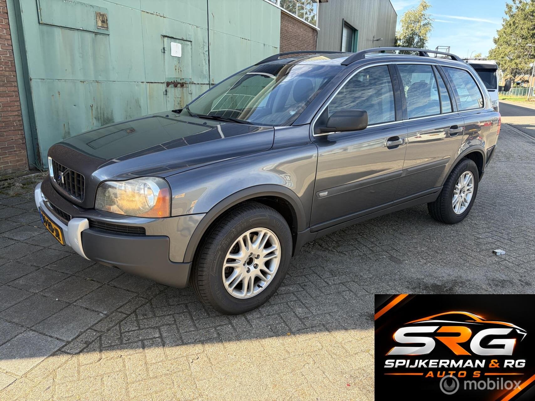 Volvo XC90 2.4 D5 exclusive 7 persoons (lees tekst ), Auto's, Gebruikt, 241 €/maand, 7 stoelen, 163 pk